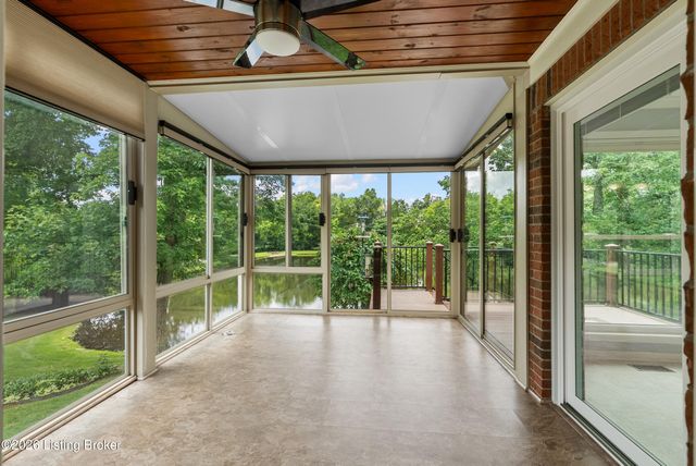 4604 Dove Lake Ct, Louisville, KY 40299