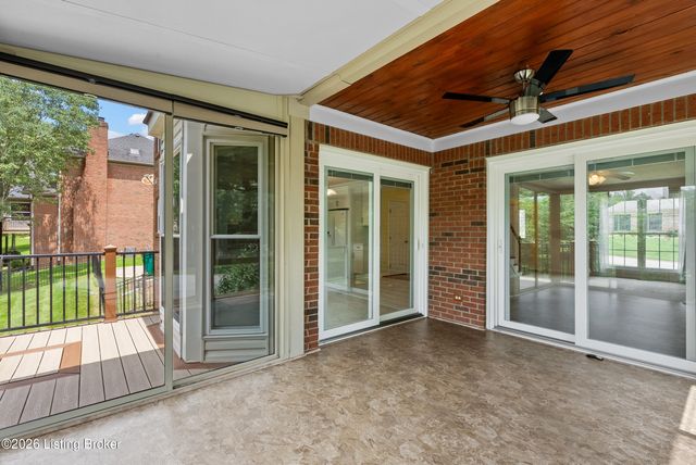 4604 Dove Lake Ct, Louisville, KY 40299