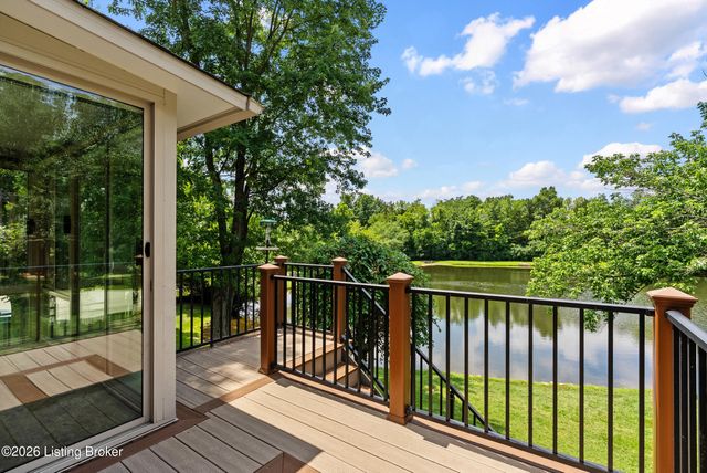 4604 Dove Lake Ct, Louisville, KY 40299