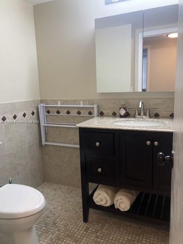 2500 Parkview Dr 618, Hallandale Beach, FL 33009