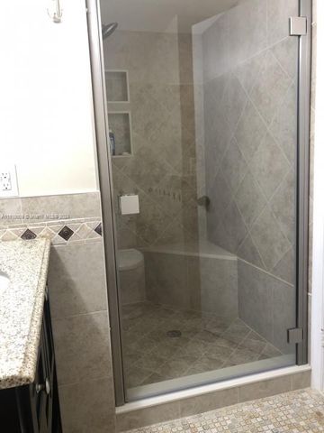 2500 Parkview Dr 618, Hallandale Beach, FL 33009