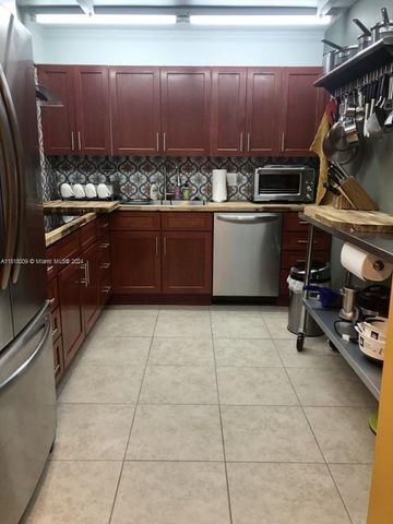 2500 Parkview Dr 618, Hallandale Beach, FL 33009