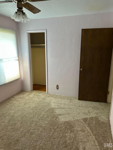 2204 Bedford Way, Bakersfield, CA 93308