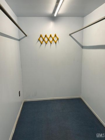 2204 Bedford Way, Bakersfield, CA 93308