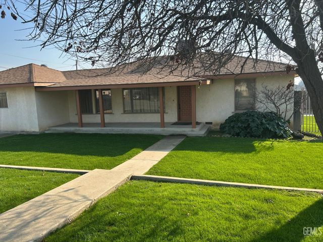 2204 Bedford Way, Bakersfield, CA 93308