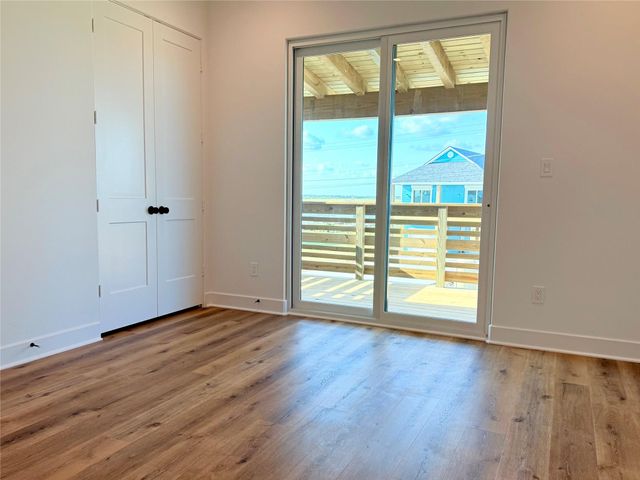 1535 County Road 201, Sargent, TX 77414