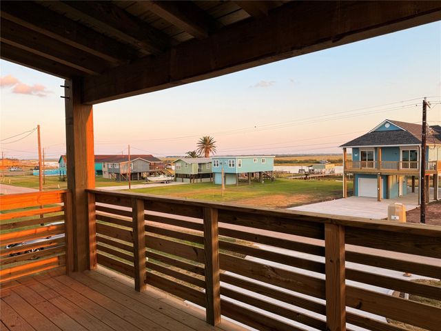 1535 County Road 201, Sargent, TX 77414