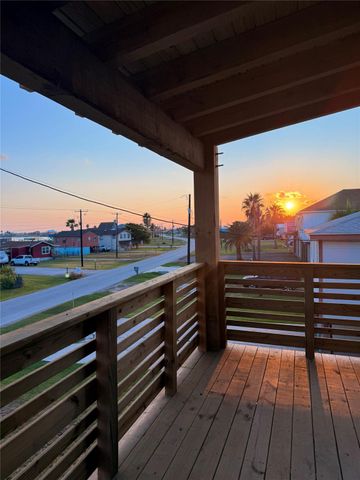 1535 County Road 201, Sargent, TX 77414