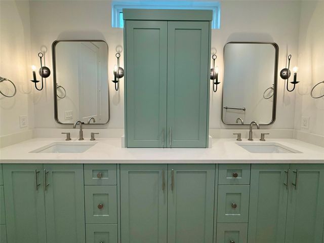 1535 County Road 201, Sargent, TX 77414