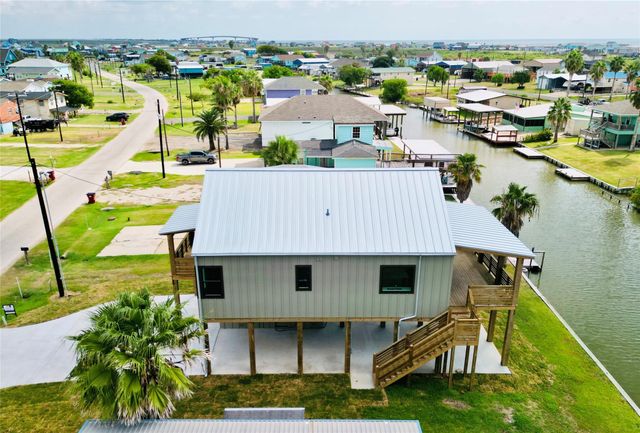 1535 County Road 201, Sargent, TX 77414