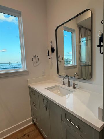 1535 County Road 201, Sargent, TX 77414