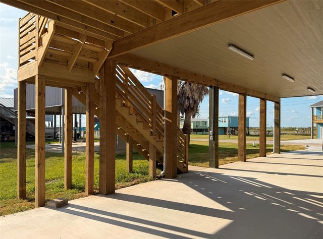 1535 County Road 201, Sargent, TX 77414