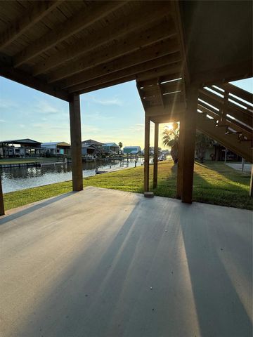 1535 County Road 201, Sargent, TX 77414