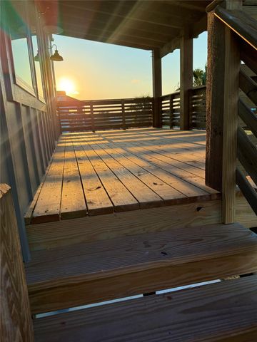 1535 County Road 201, Sargent, TX 77414