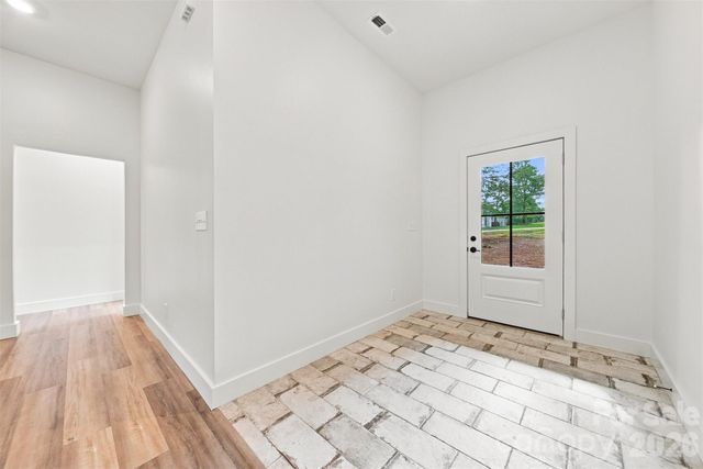 1035 Hawksbill Drive, Morganton, NC 28655