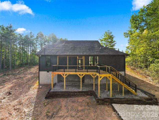 1035 Hawksbill Drive, Morganton, NC 28655