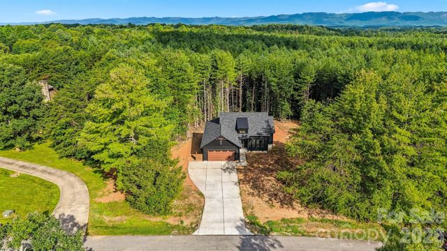 1035 Hawksbill Drive, Morganton, NC 28655