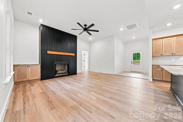 1035 Hawksbill Drive, Morganton, NC 28655