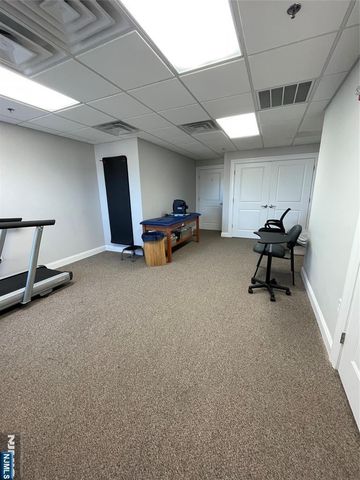 18 Wyckoff Avenue 202, Waldwick, NJ 07463