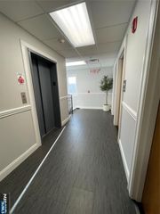 18 Wyckoff Avenue 202, Waldwick, NJ 07463