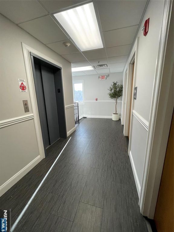 18 Wyckoff Avenue 202, Waldwick, NJ 07463