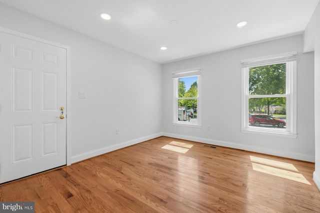 1517 GERARD ST, Rockville, MD 20850