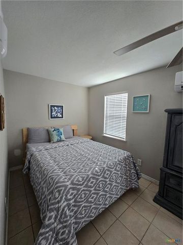 8 Mesquite Street E, Palacios, TX 77465