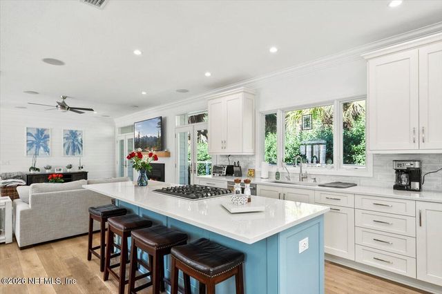 251 OCEANFOREST Drive N, Atlantic Beach, FL 32233