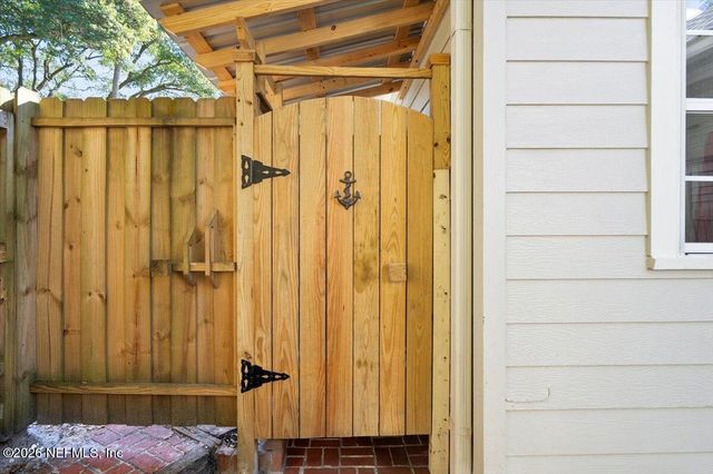 251 OCEANFOREST Drive N, Atlantic Beach, FL 32233