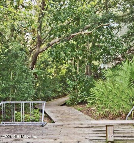 251 OCEANFOREST Drive N, Atlantic Beach, FL 32233