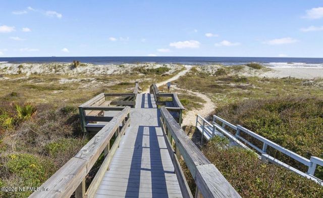 251 OCEANFOREST Drive N, Atlantic Beach, FL 32233