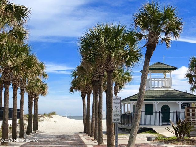 251 OCEANFOREST Drive N, Atlantic Beach, FL 32233