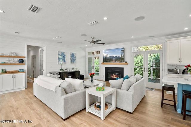 251 OCEANFOREST Drive N, Atlantic Beach, FL 32233