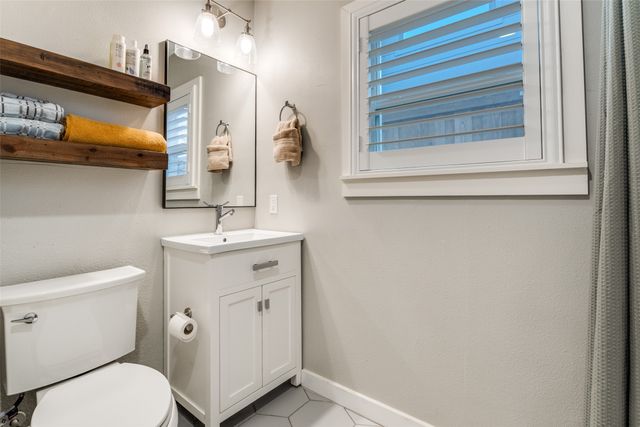 4245 Concho Street, Dallas, TX 75206