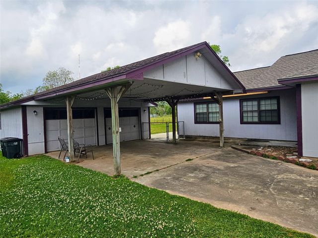 1131 County Road 515, Brazoria, TX 77422