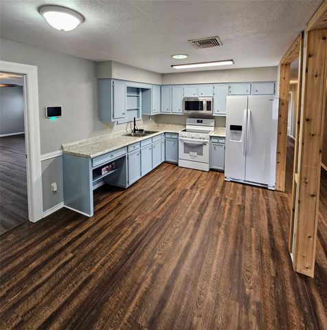 1131 County Road 515, Brazoria, TX 77422