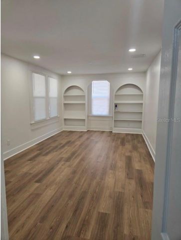 709 JAMES, Tampa, FL 33603
