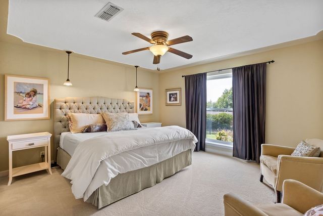 4301 Crescent Drive, De Cordova, TX 76049