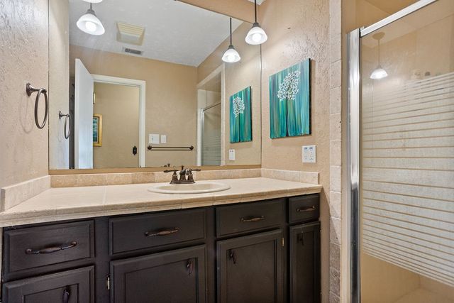 4301 Crescent Drive, De Cordova, TX 76049