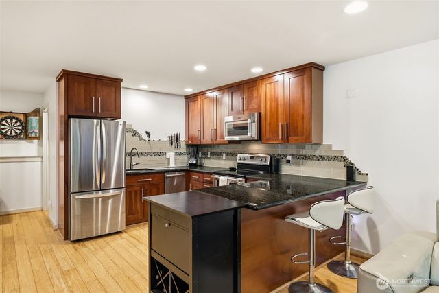 3046 SW Manning Street, Seattle, WA 98126