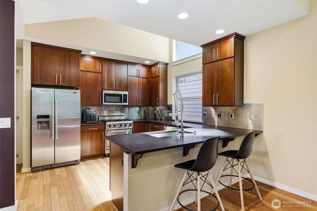 3046 SW Manning Street, Seattle, WA 98126