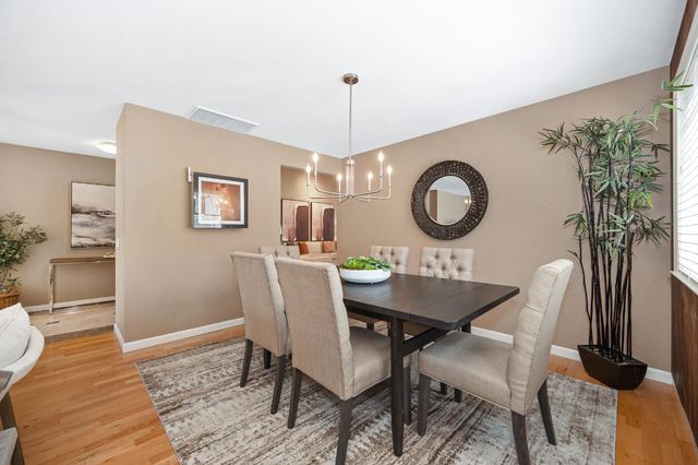 125 Patton Ct, Folsom, CA 95630