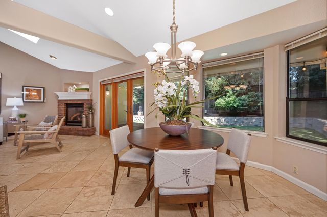 125 Patton Ct, Folsom, CA 95630