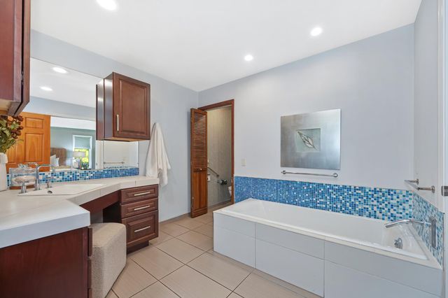 125 Patton Ct, Folsom, CA 95630