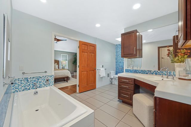 125 Patton Ct, Folsom, CA 95630