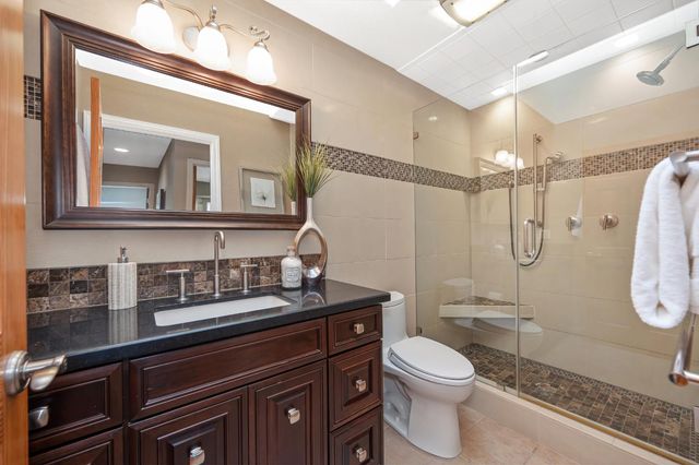 125 Patton Ct, Folsom, CA 95630