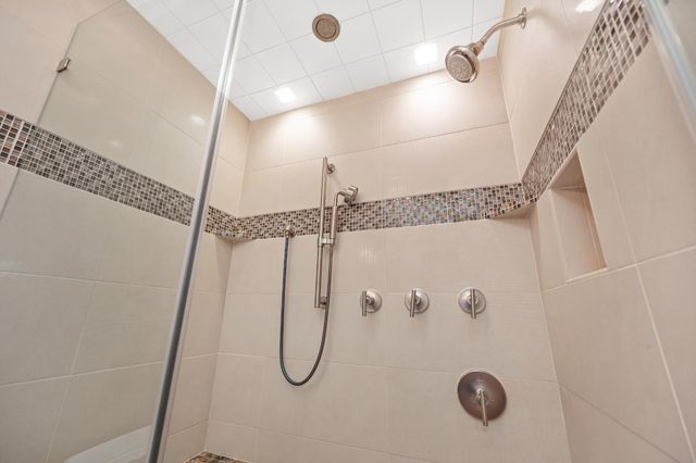 125 Patton Ct, Folsom, CA 95630