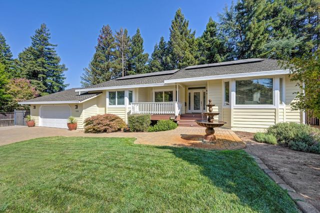 125 Patton Ct, Folsom, CA 95630