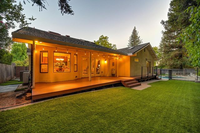 125 Patton Ct, Folsom, CA 95630