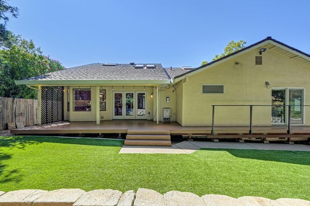 125 Patton Ct, Folsom, CA 95630